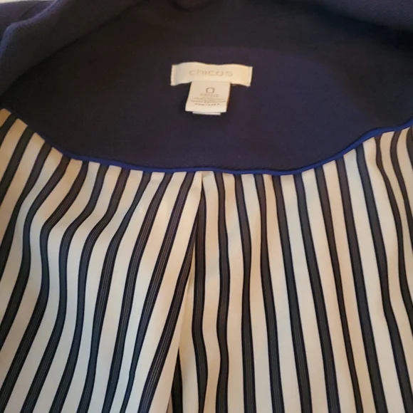 Chico's Woman's Blazer EUC - Picture 3 of 6